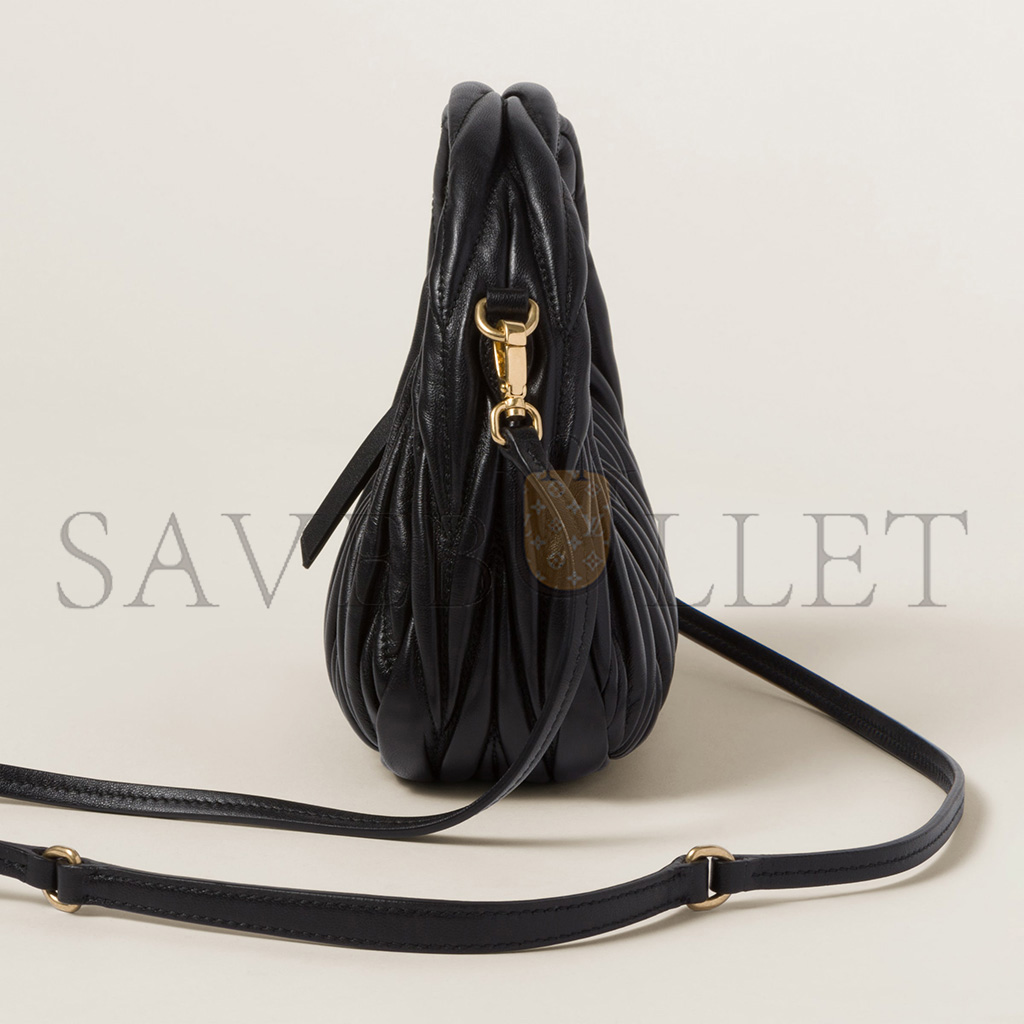 M1v M1v wander matelassÉ nappa leather hobo mini-bag 5bp078 (17.5*14*5.5cm)